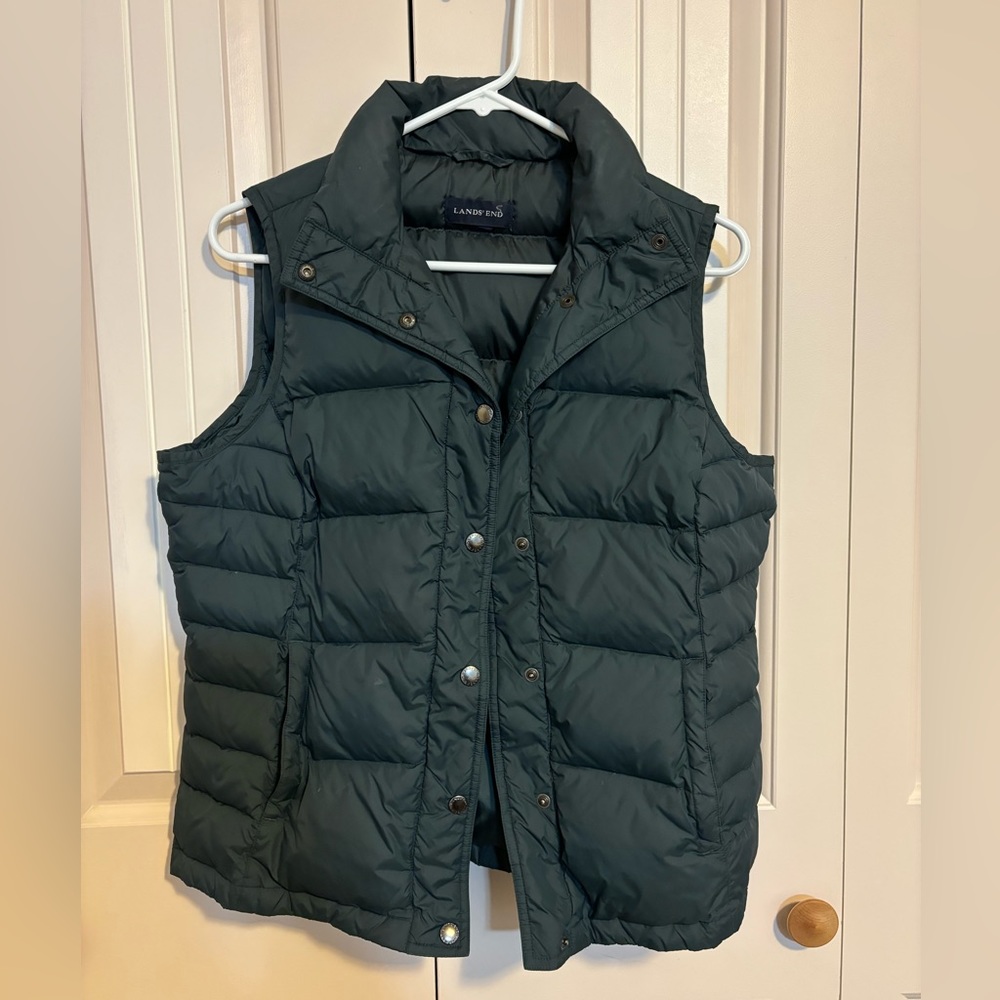 Lands End puffer vest, forest green, size 6-8/small
